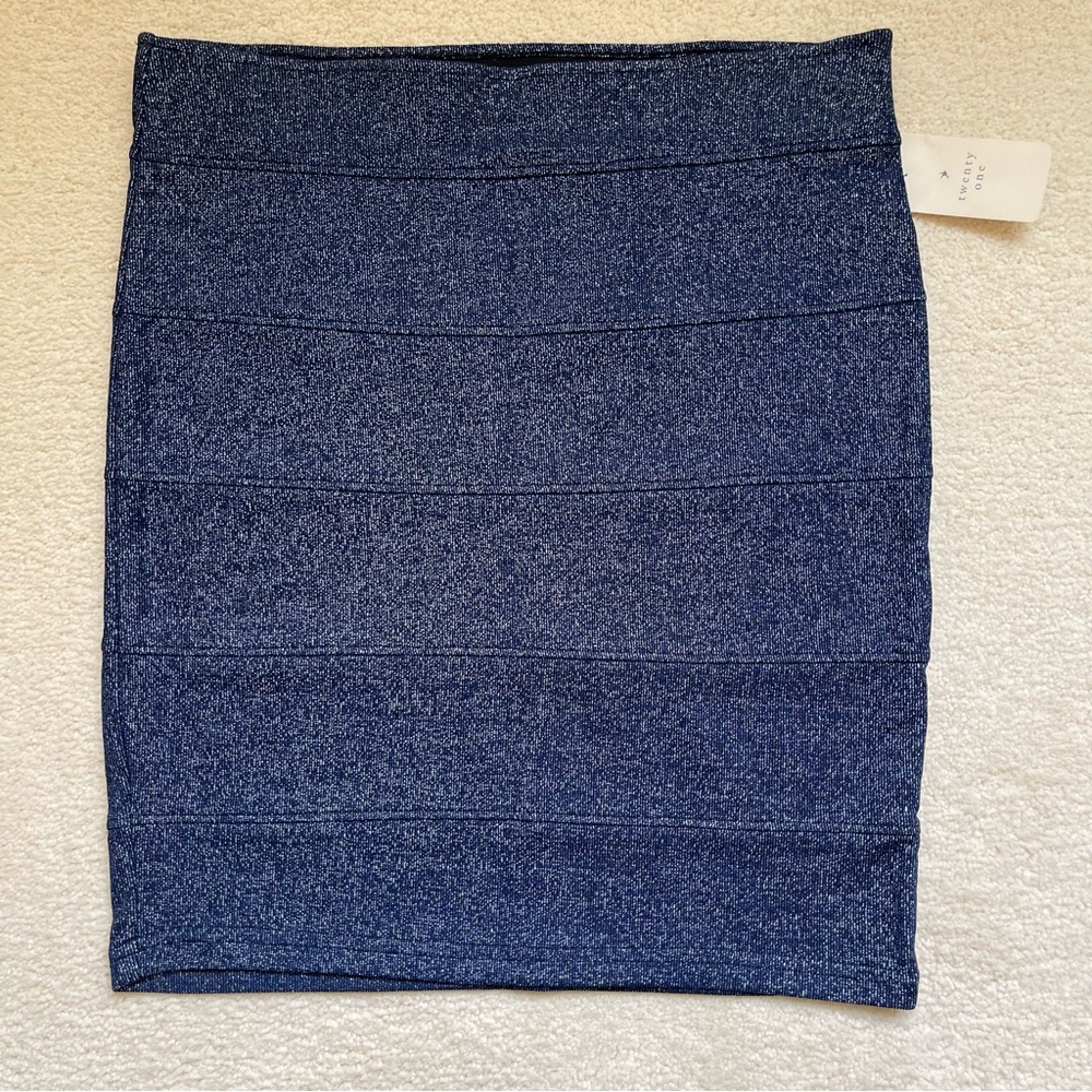 Forever 21 Stretch Mini Skirt Denim Blue With Silver Metallic Threads Size Large